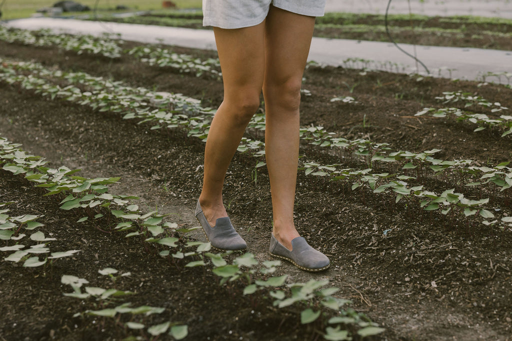 Barefoot Grounding Slip-on Shoes / Stone