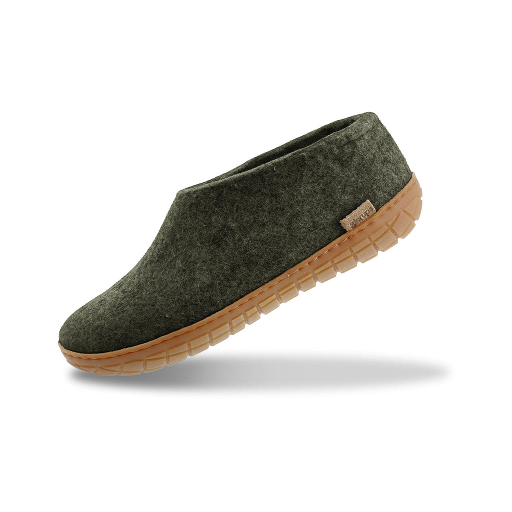 Shoe with natural rubber sole - honey - Forest