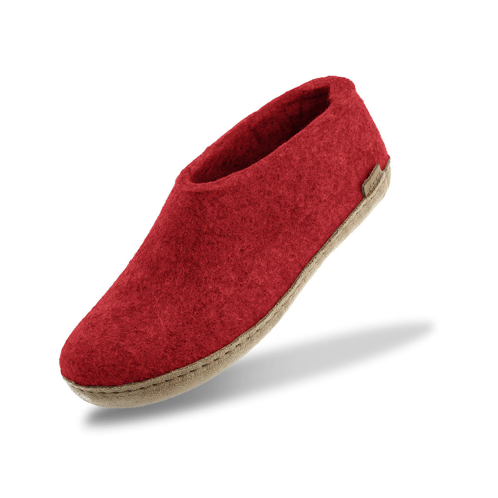 Shoe with leather sole - Red