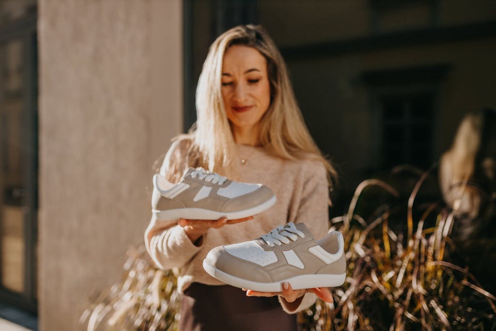 Yuva Comfort Sneakers Beige & White