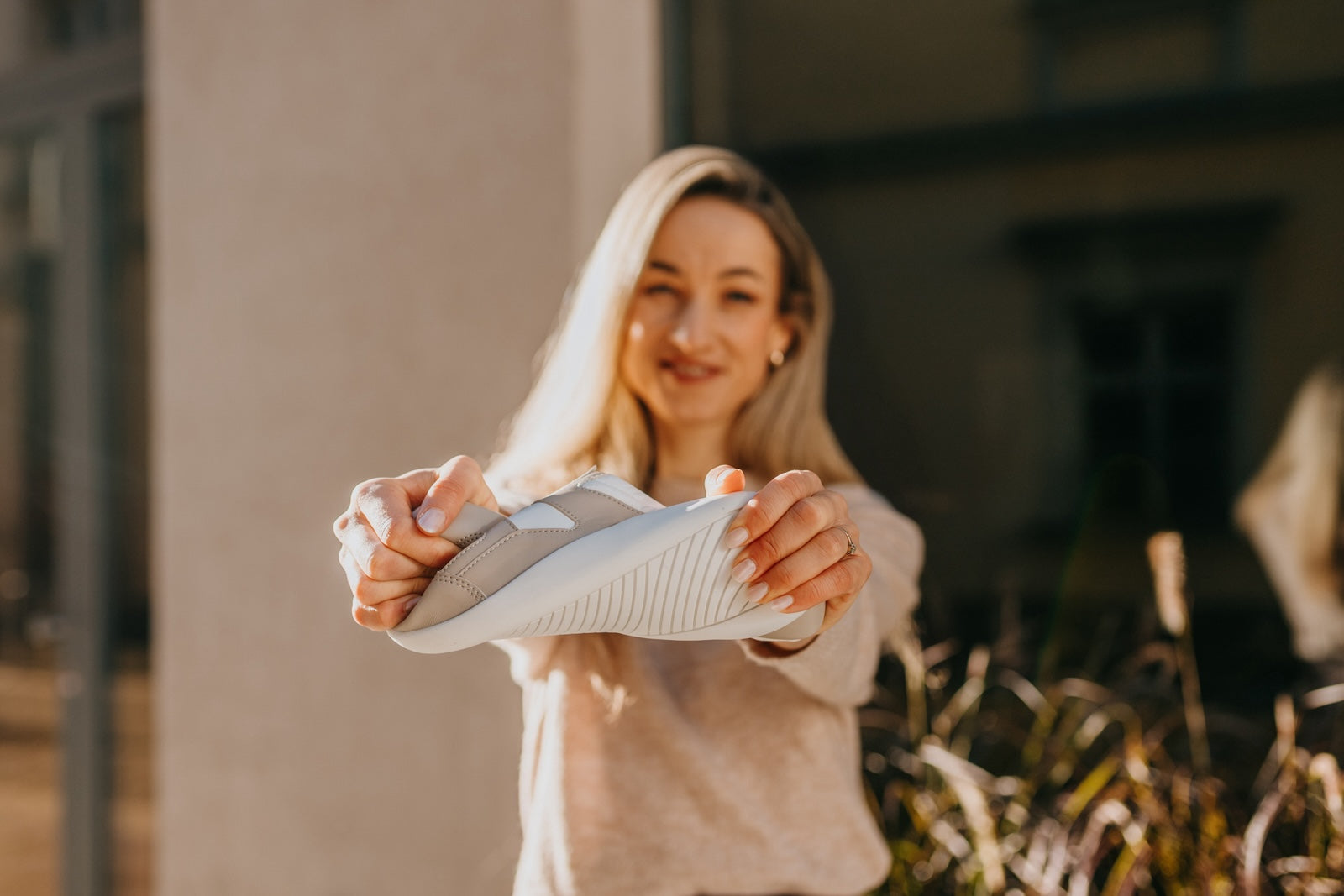 Barefoot Sneakers Yuva Beige & White