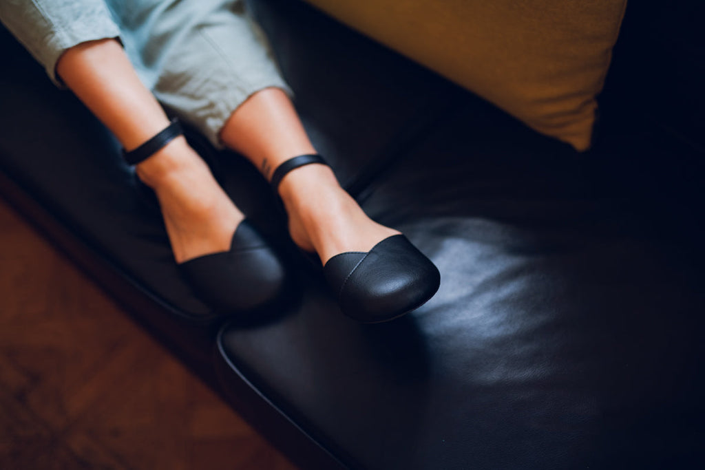 Ballerina barefoot black dress shoes