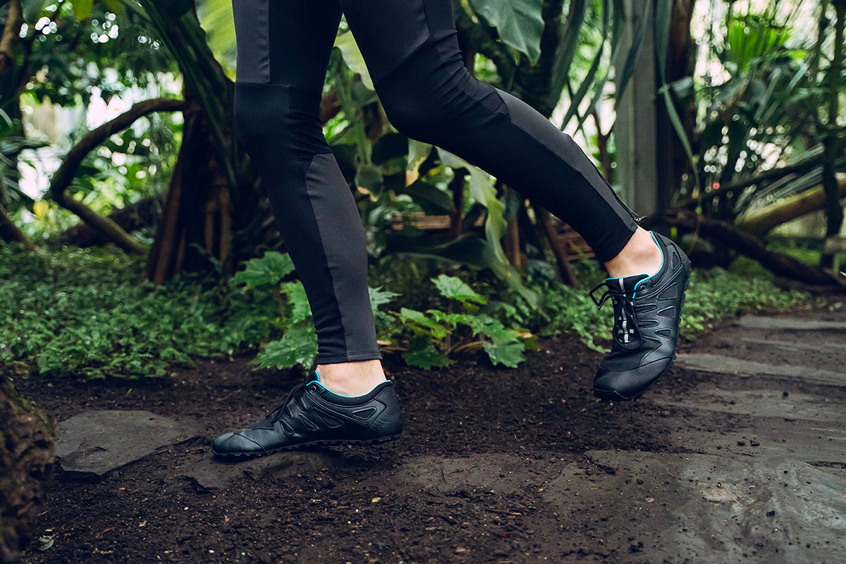 Chitra Trek&Trail barefoot blue-black sneakers
