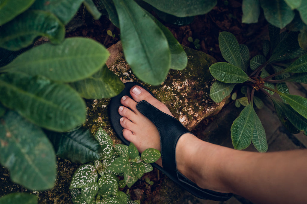 Simple barefoot black sandals