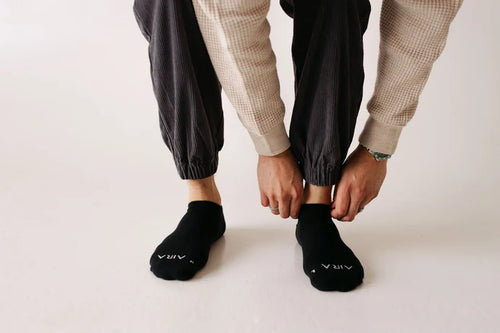 Aira Basics Foot Shaped Socks - Ankle - Black