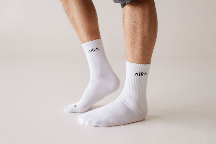 Aira Basics Foot Shaped Socks - Crew - Black