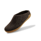 Slip-on with natural rubber sole - honey - Chestnut