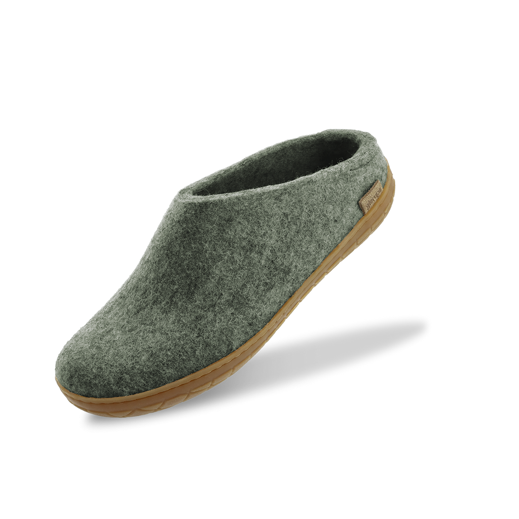 Slip-on with natural rubber sole - honey - Moss