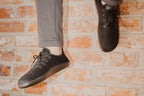 Flow Comfort black sneakers