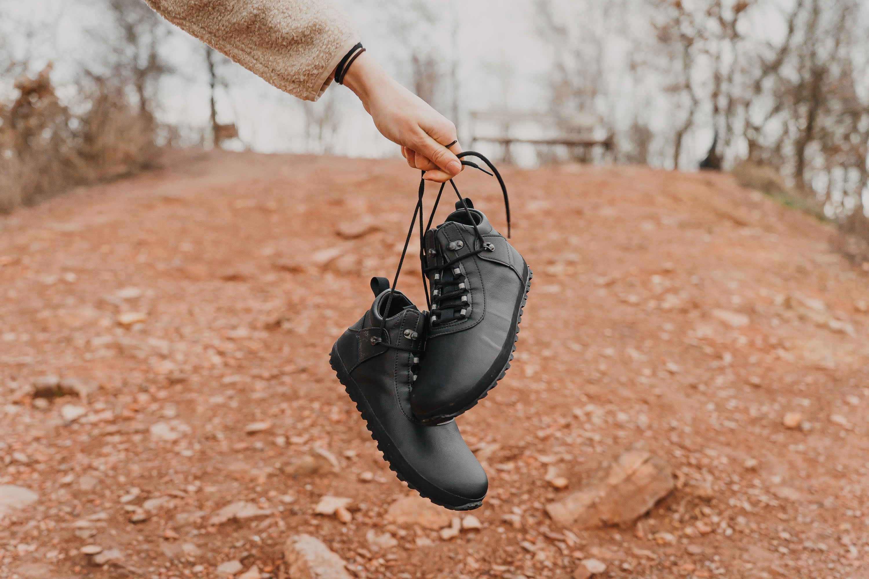 Hiker Comfort black ankle trekking boots