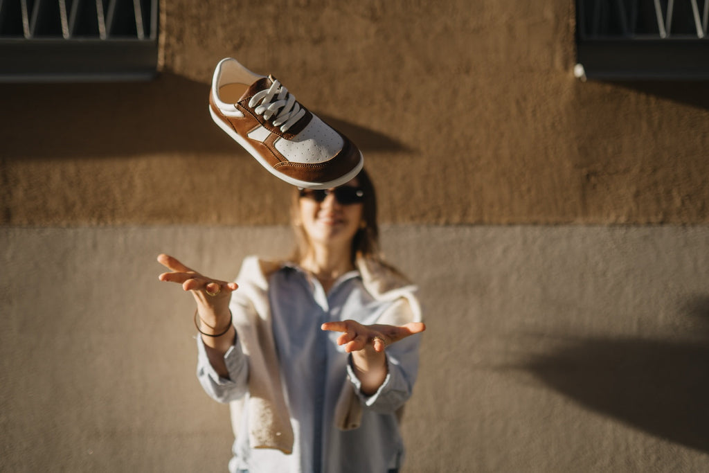 Yuva Comfort Sneakers Brown & White
