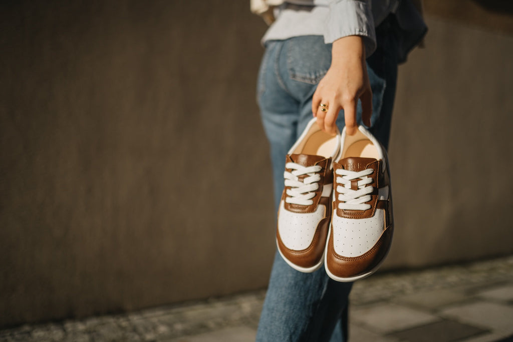 Yuva Comfort Sneakers Brown & White