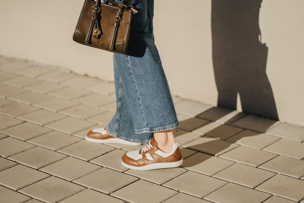 Barefoot Sneakers Yuva Brown & White