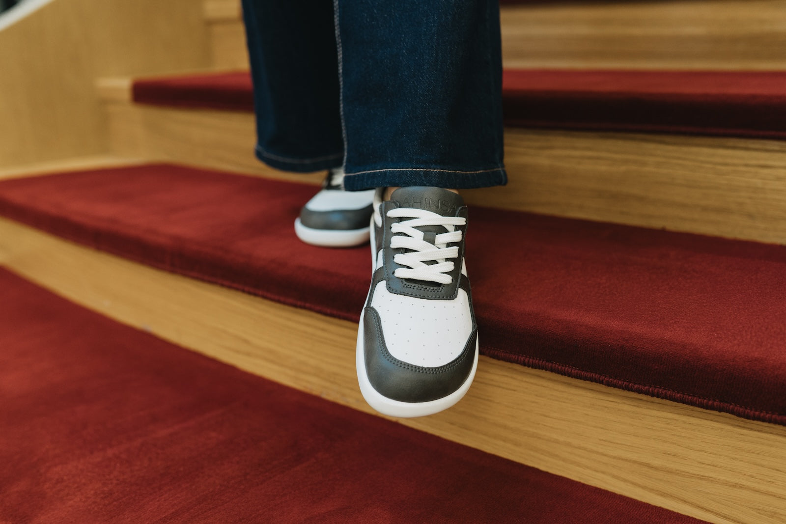 Barefoot Sneakers Yuva Grey & White