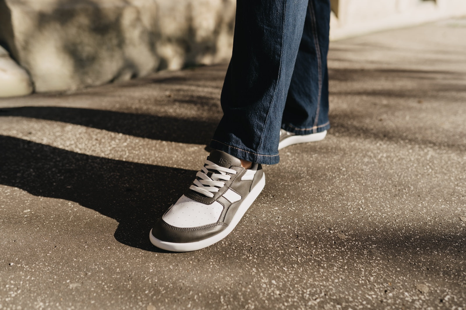 Yuva Comfort Sneakers Grey & White