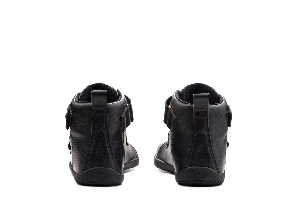black barefoot shoes Quick