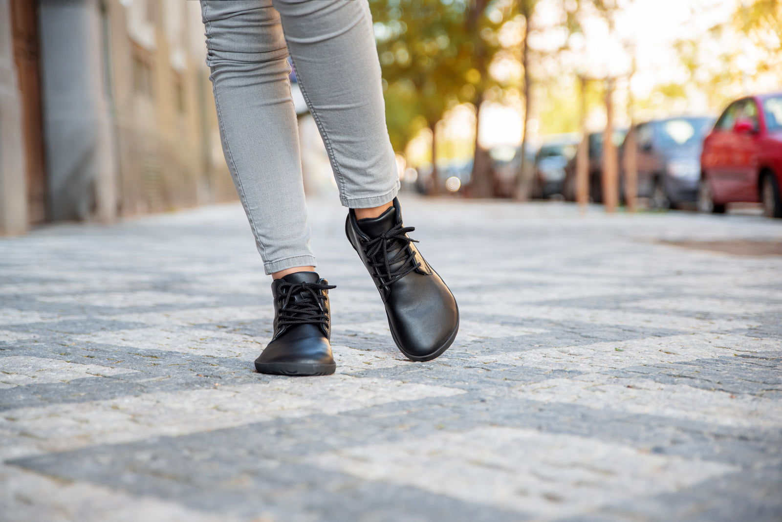 xWide barefoot Sundara Ankle boots
