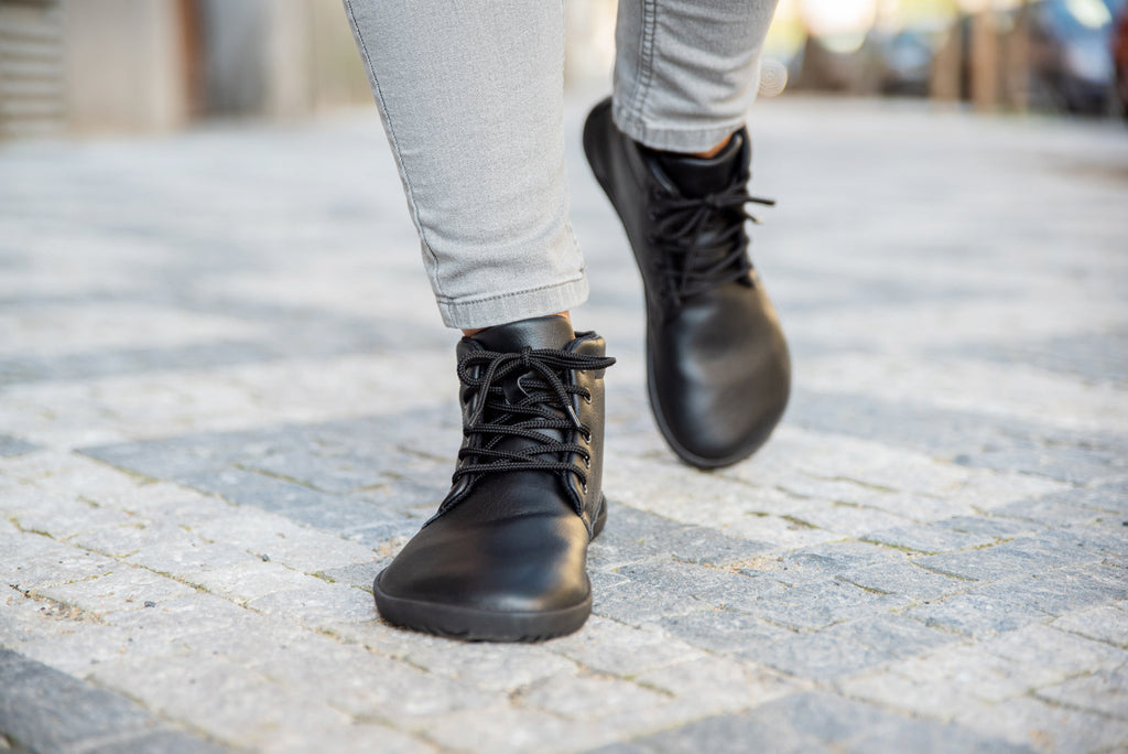 xWide barefoot Sundara Ankle boots