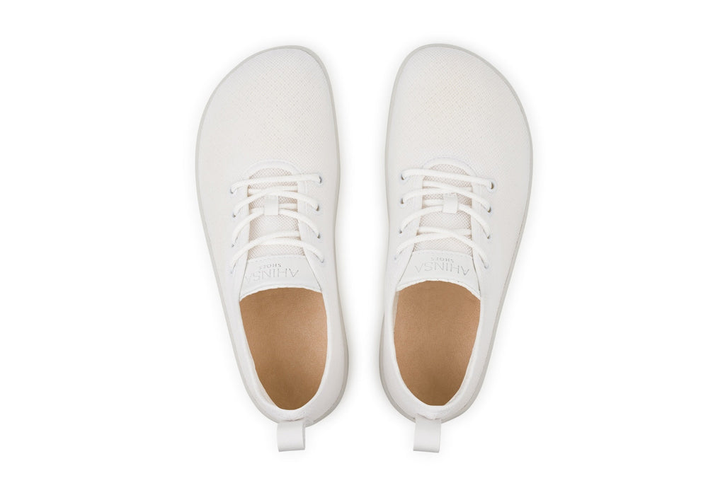 Flow Comfort white sneakers