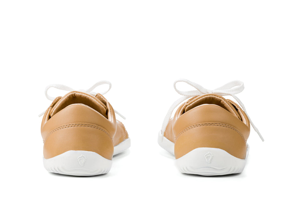 Vida Comfort beige sneakers