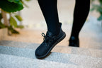 Flow Comfort black sneakers