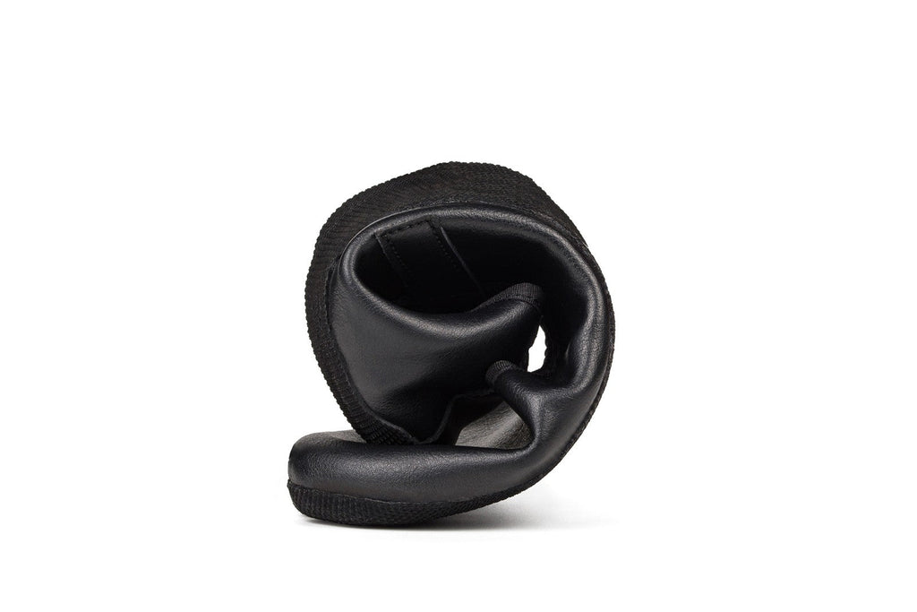 Ananda Barefoot Dress shoes for Narrow Feet