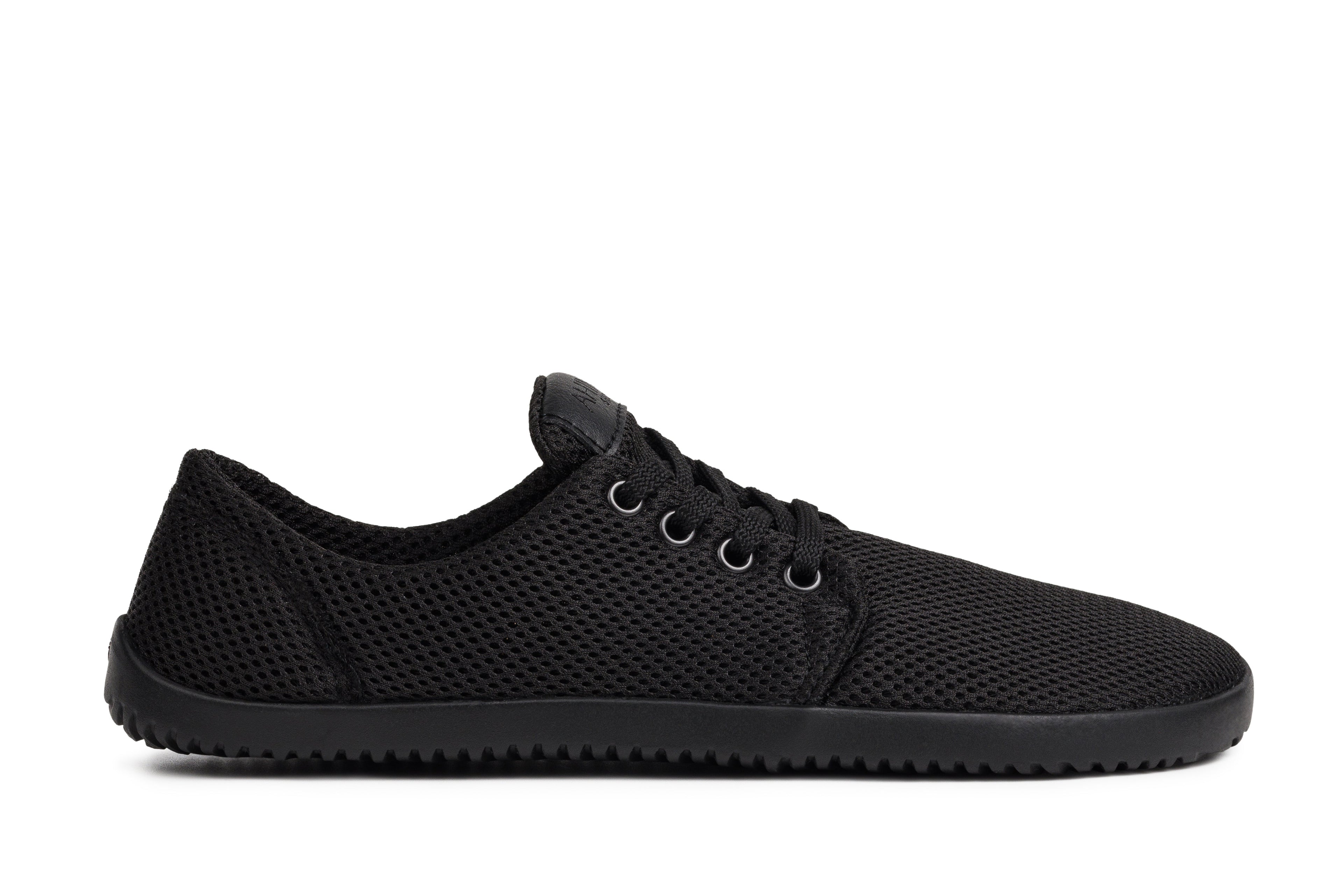 barefoot sneakers AirNet black