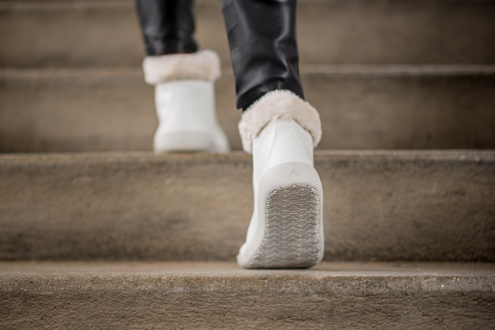 winter barefoot sneakers Tara Winter 2.0 white