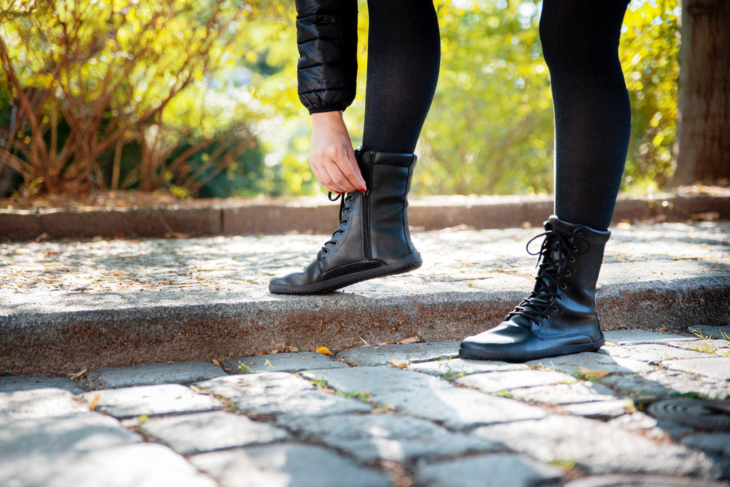 Jaya Comfort Zip-up Boots – Black