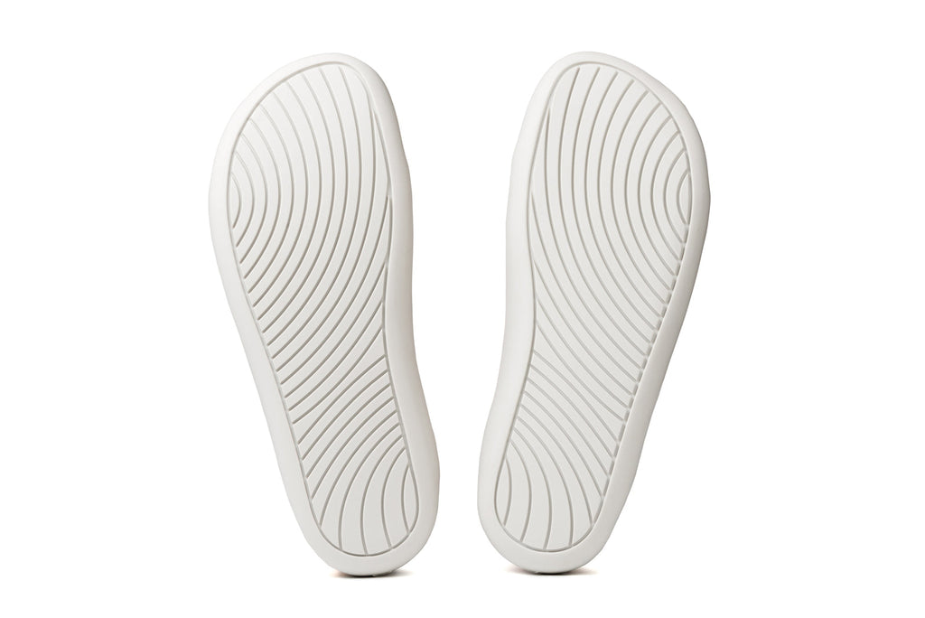 Tara Winter Barefoot Sneakers – White