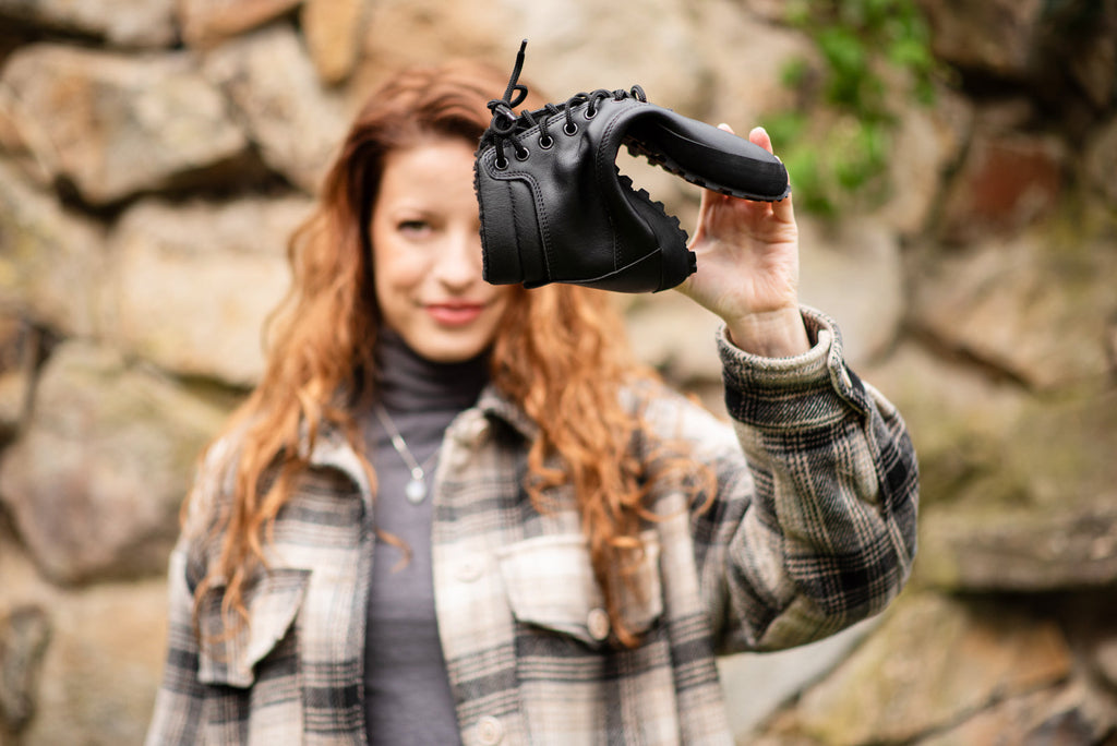 winter barefoot boots Shuma Winter black