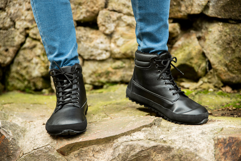 winter barefoot boots Shuma Winter black