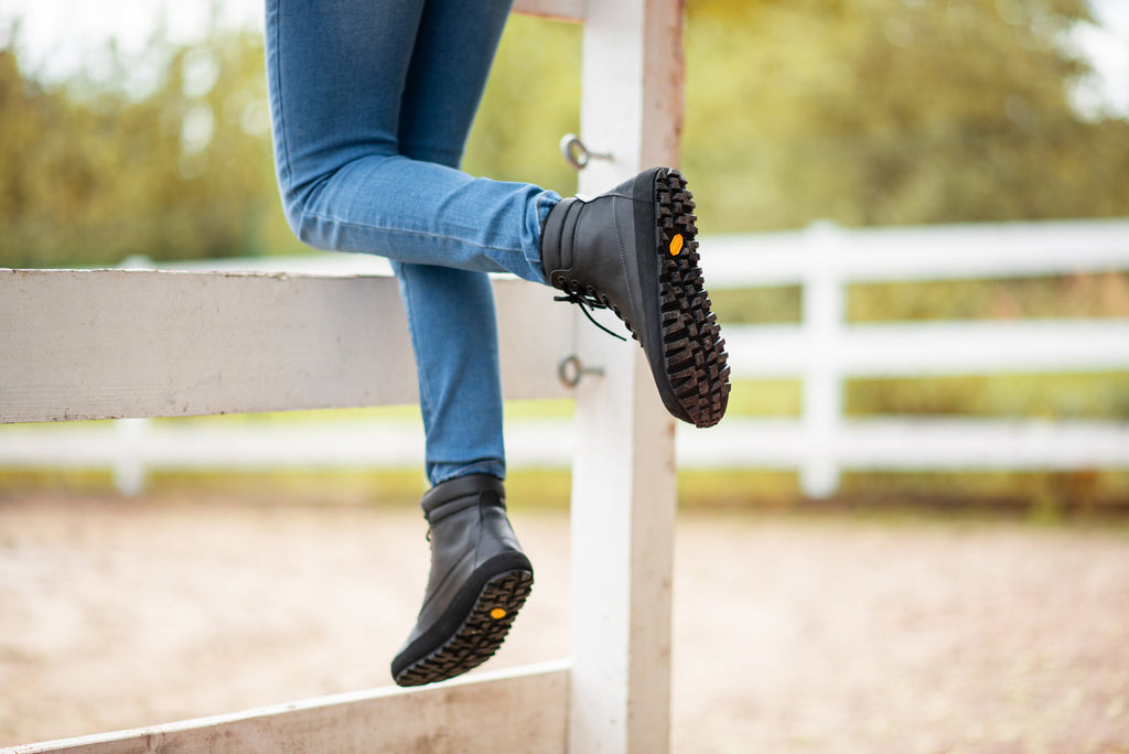 winter barefoot boots Shuma Winter black