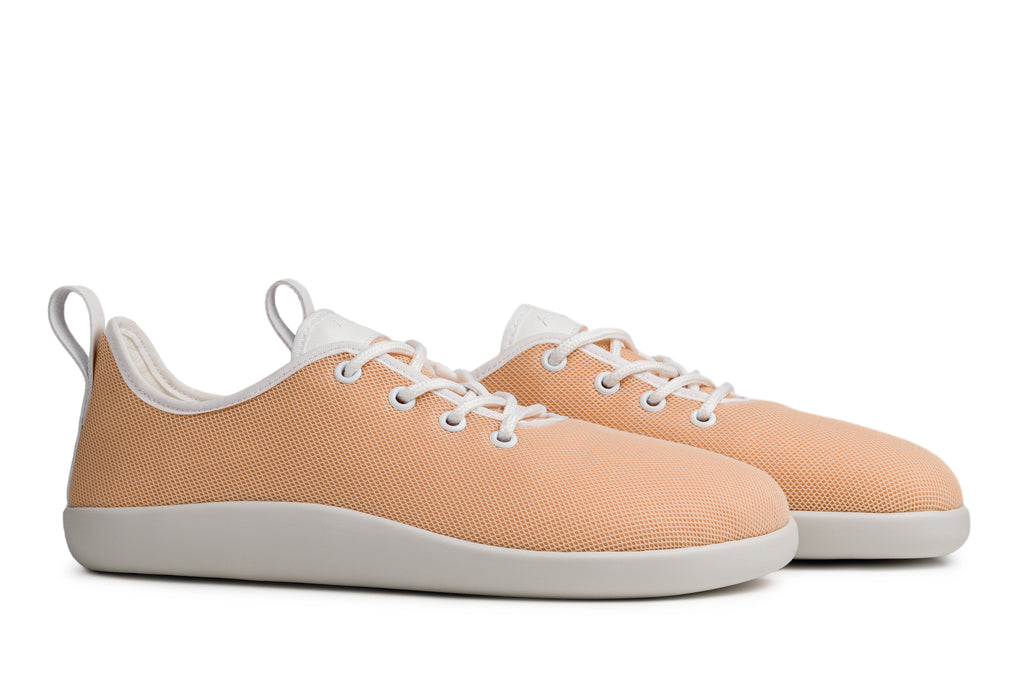 Flow beige barefoot sneakers