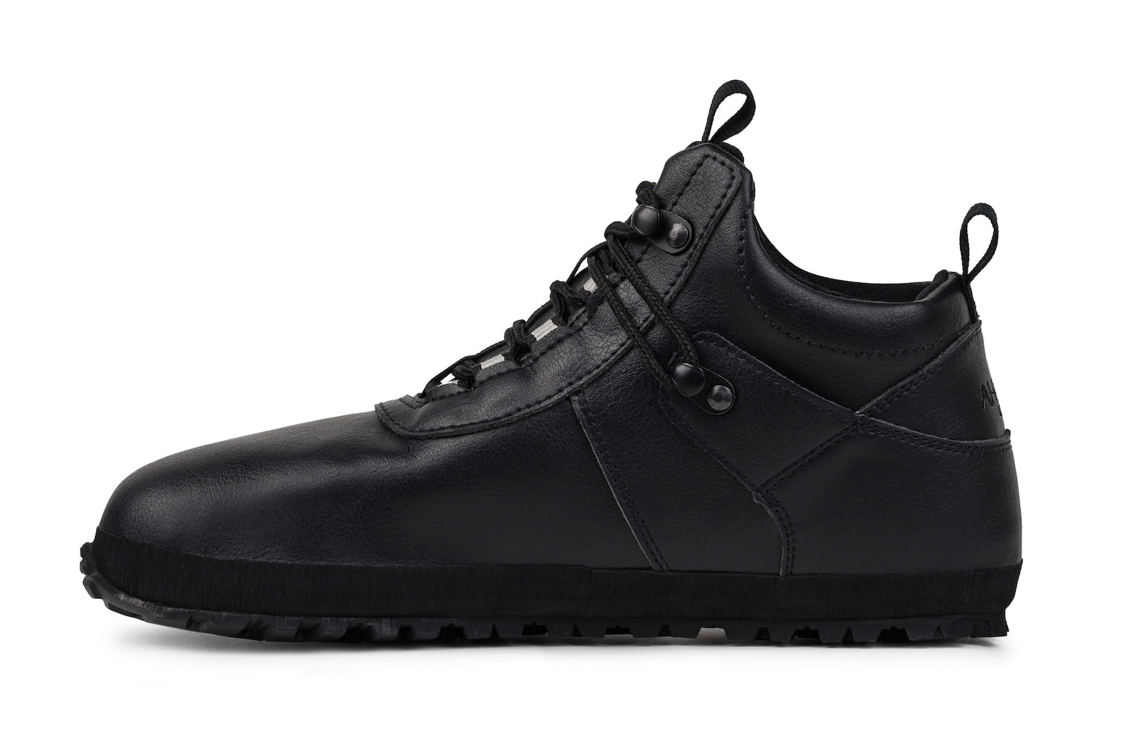 Hiker Comfort black ankle trekking boots
