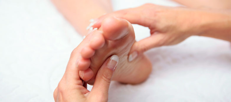 Massage on barefeet
