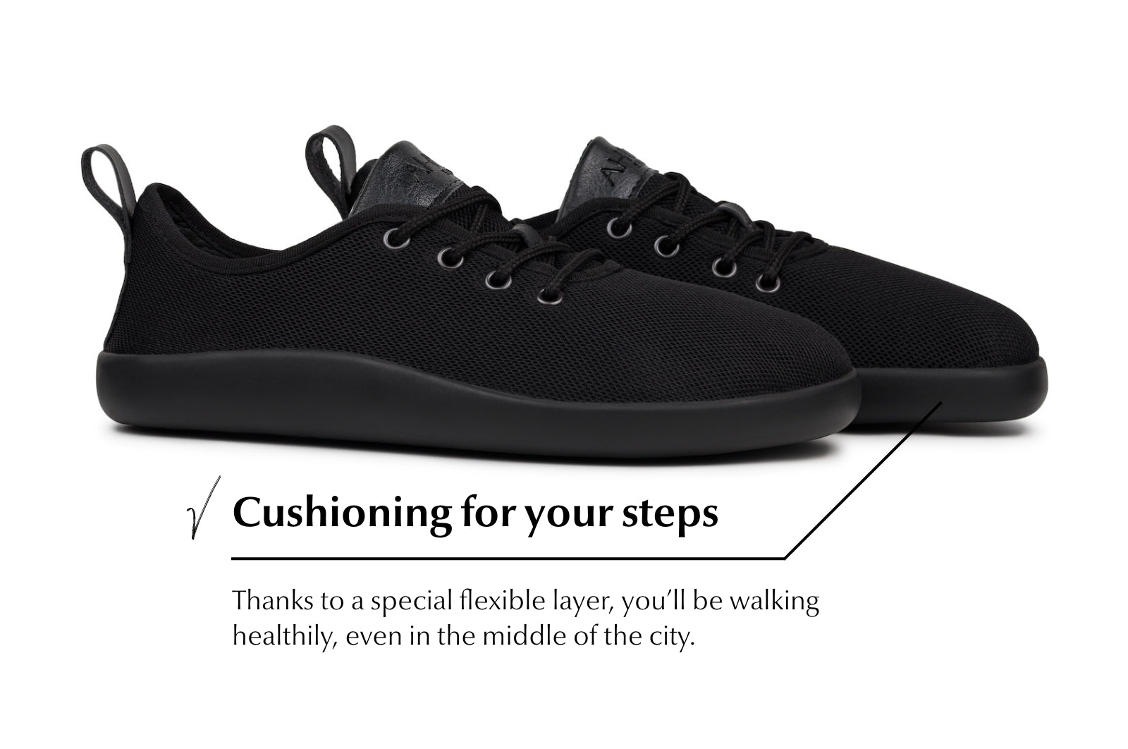 Flow Comfort black sneakers