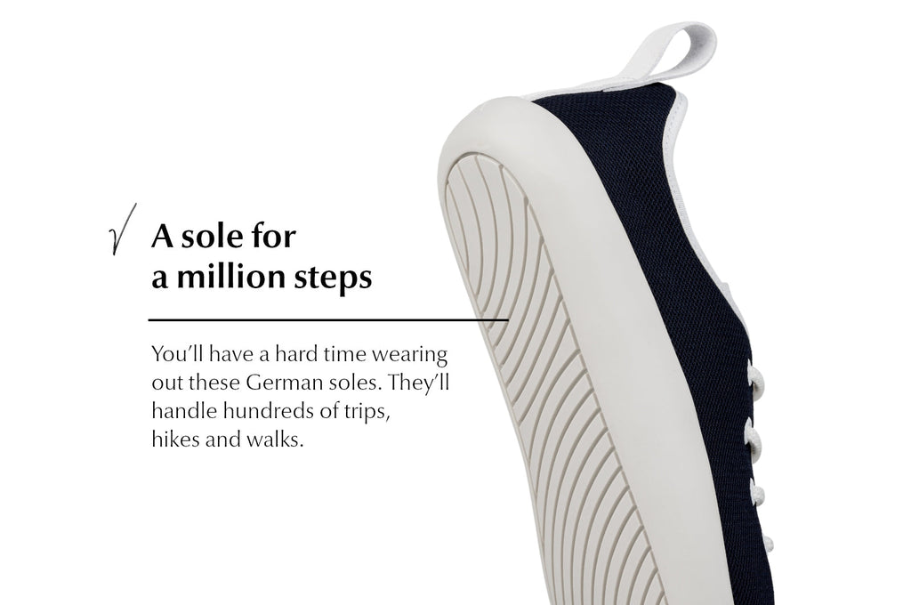 Flow Comfort navy sneakers