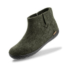 Boot with natural rubber sole - black - Forest