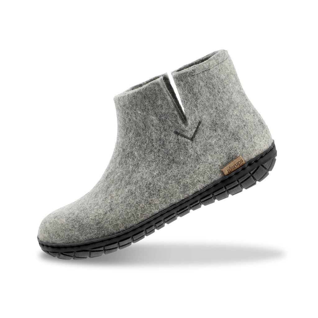 Boot with natural rubber sole - black - Grey