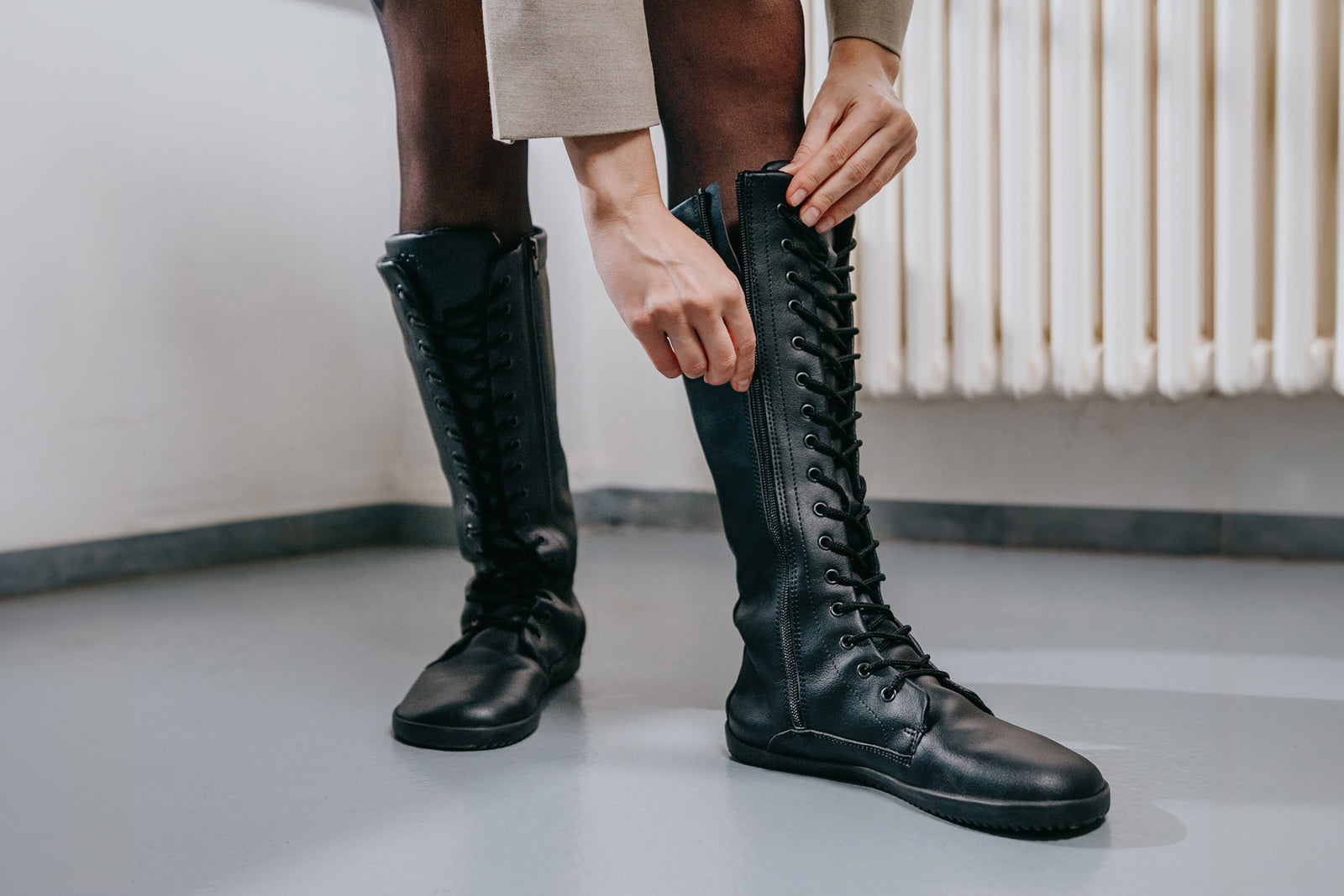 barefoot boots Jaya Tall black