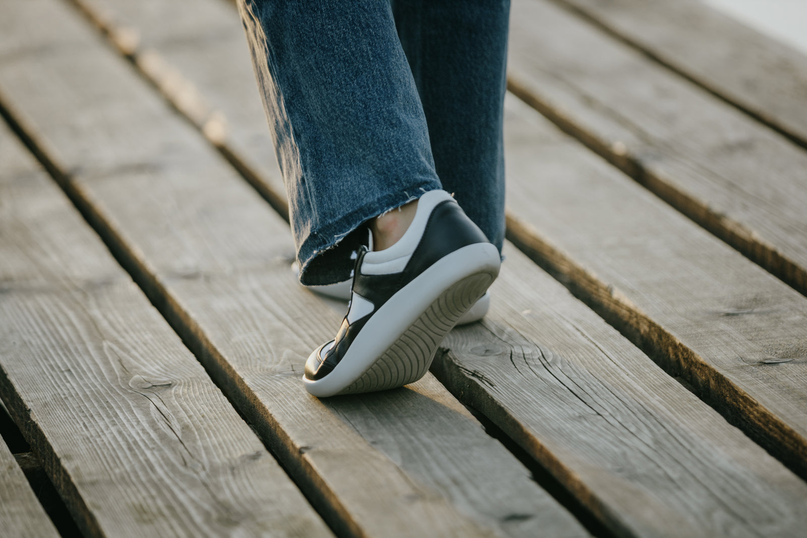 Barefoot Sneakers Yuva Black & White
