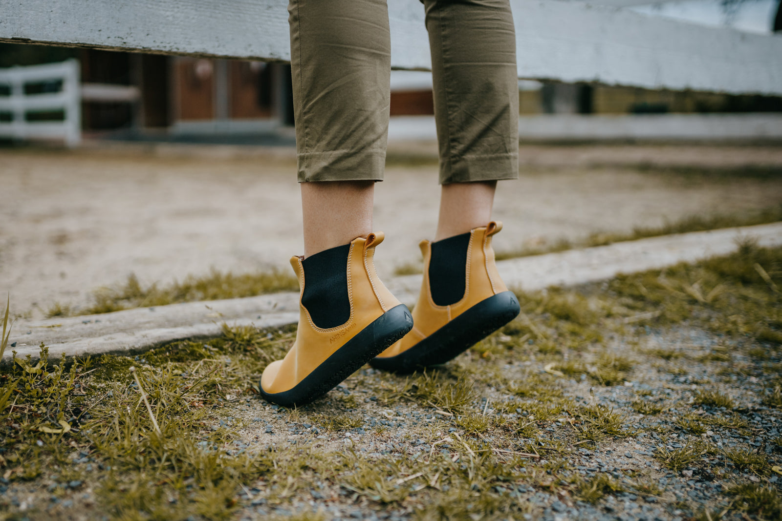 Comfort shoes Chelsea 2.0 mustard nubuck