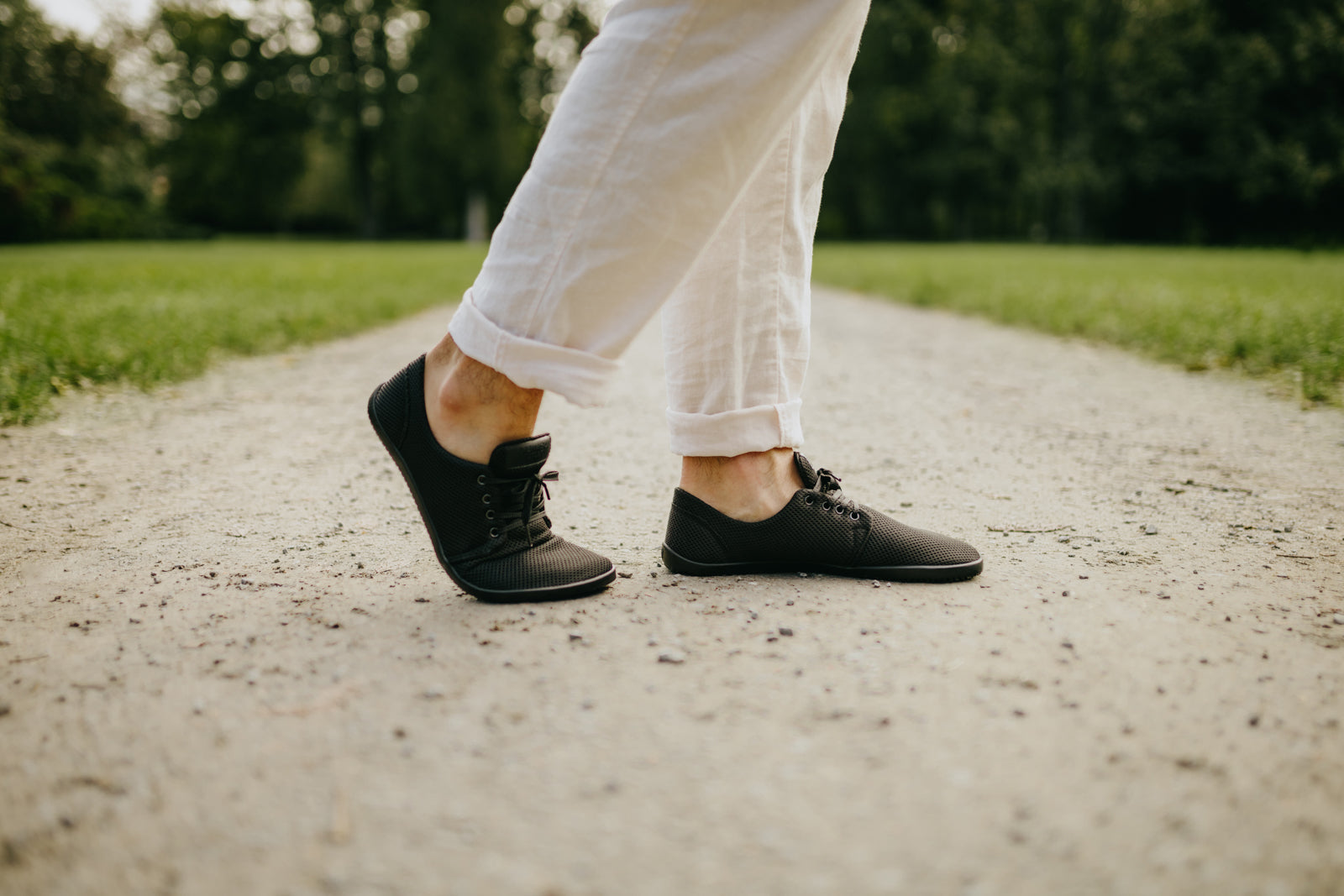 barefoot sneakers AirNet black