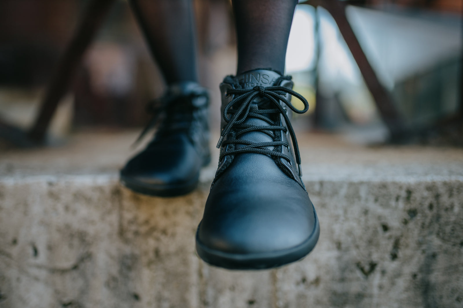 winter barefoot boots Sundara Winter black