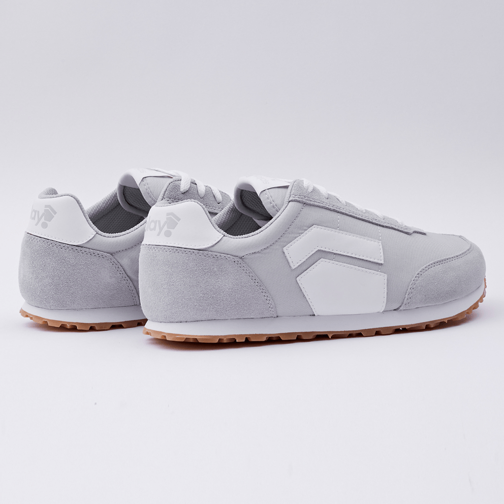 RUNNER V1 Relay Grey '26