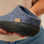 Slip-on with natural rubber sole - black - Denim