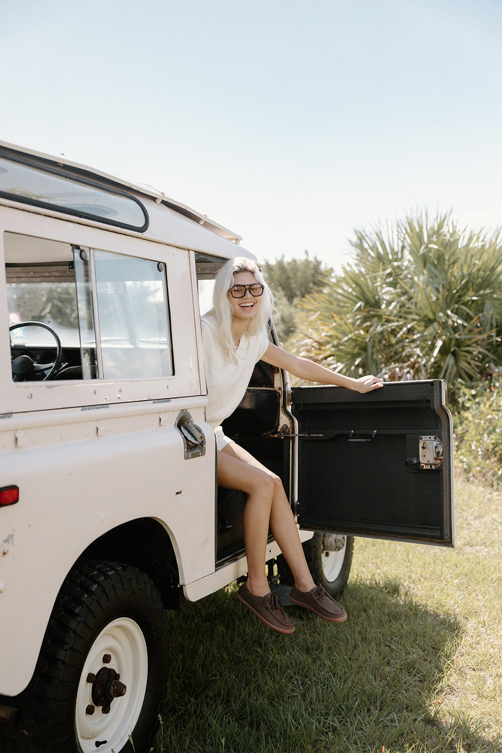Barefoot Grounding Mecca Shoes / Brown